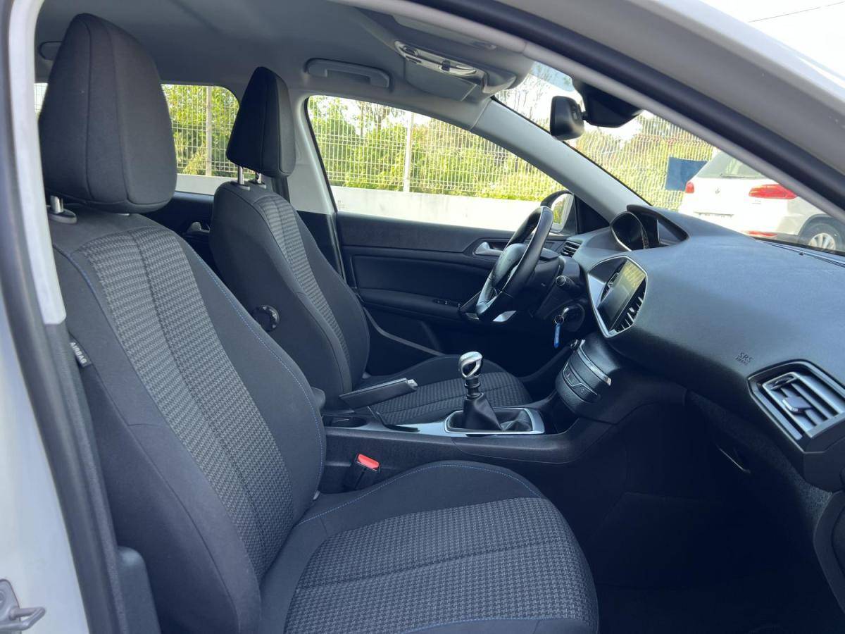 peugeot-308-2019-diesel-1499cc