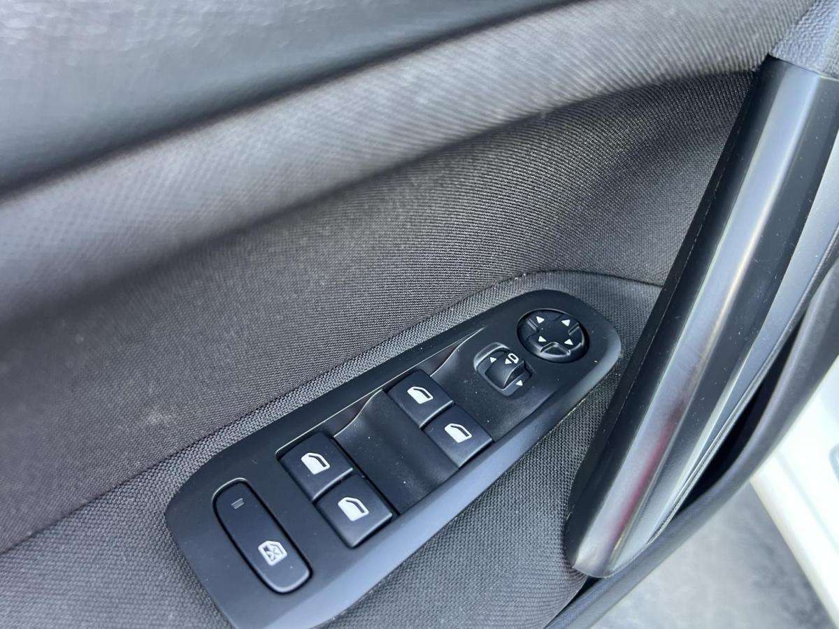 peugeot-308-2019-diesel-1499cc