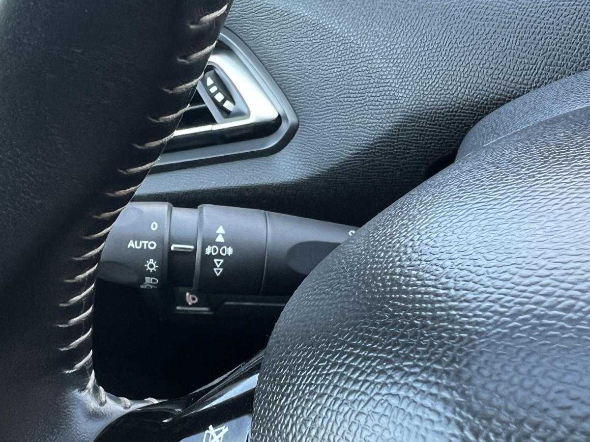 peugeot-308-2019-diesel-1499cc