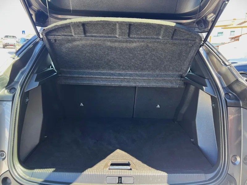 peugeot-2008-2021-diesel-1499cc