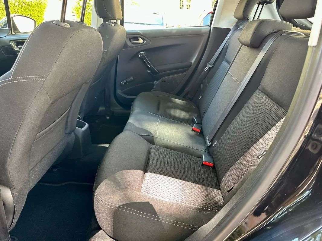 peugeot-208-2016-gasolina-1199cc