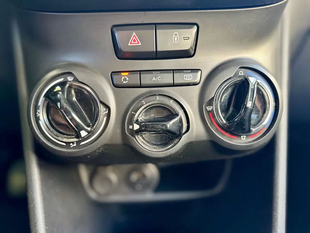 peugeot-208-2016-gasolina-1199cc