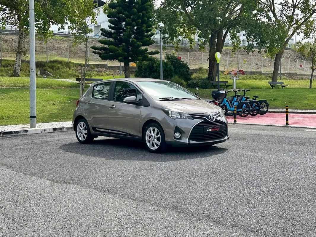 toyota-yaris-2014-gasolina-998cc