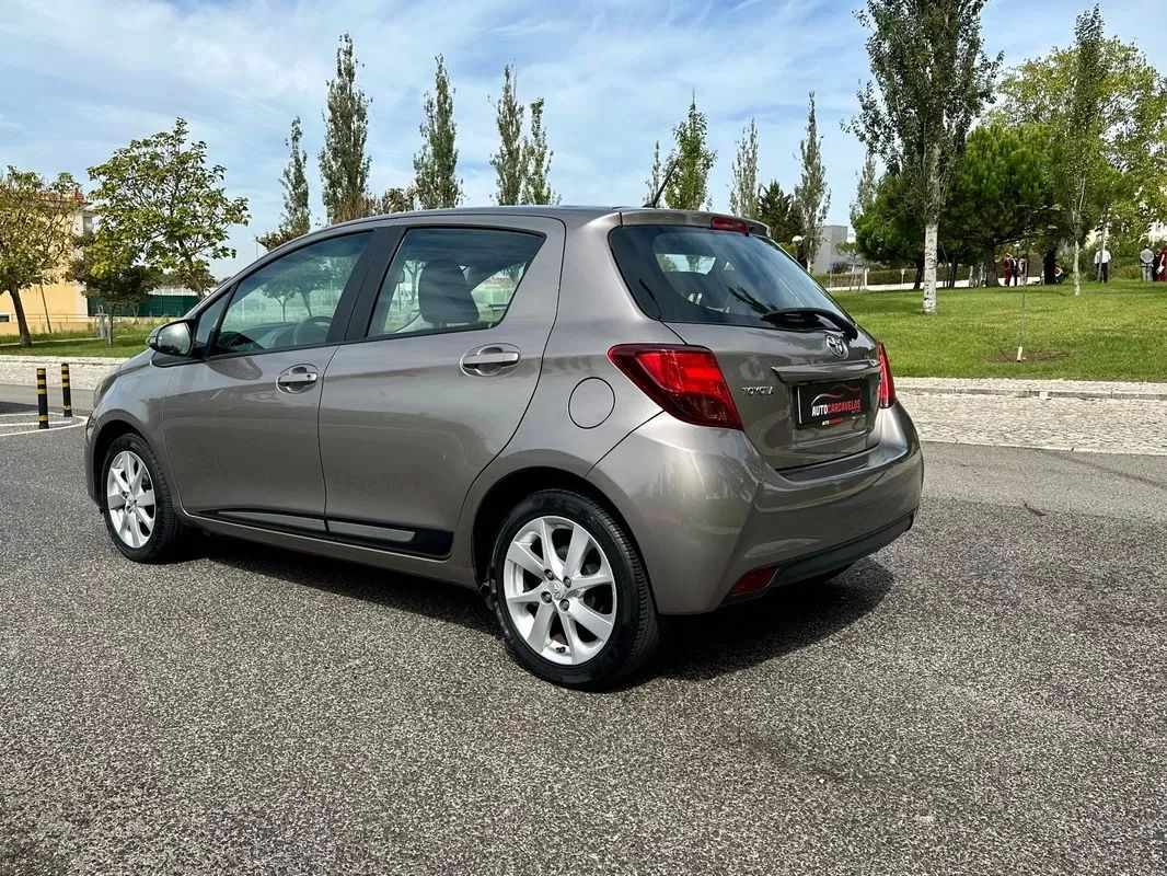 toyota-yaris-2014-gasolina-998cc