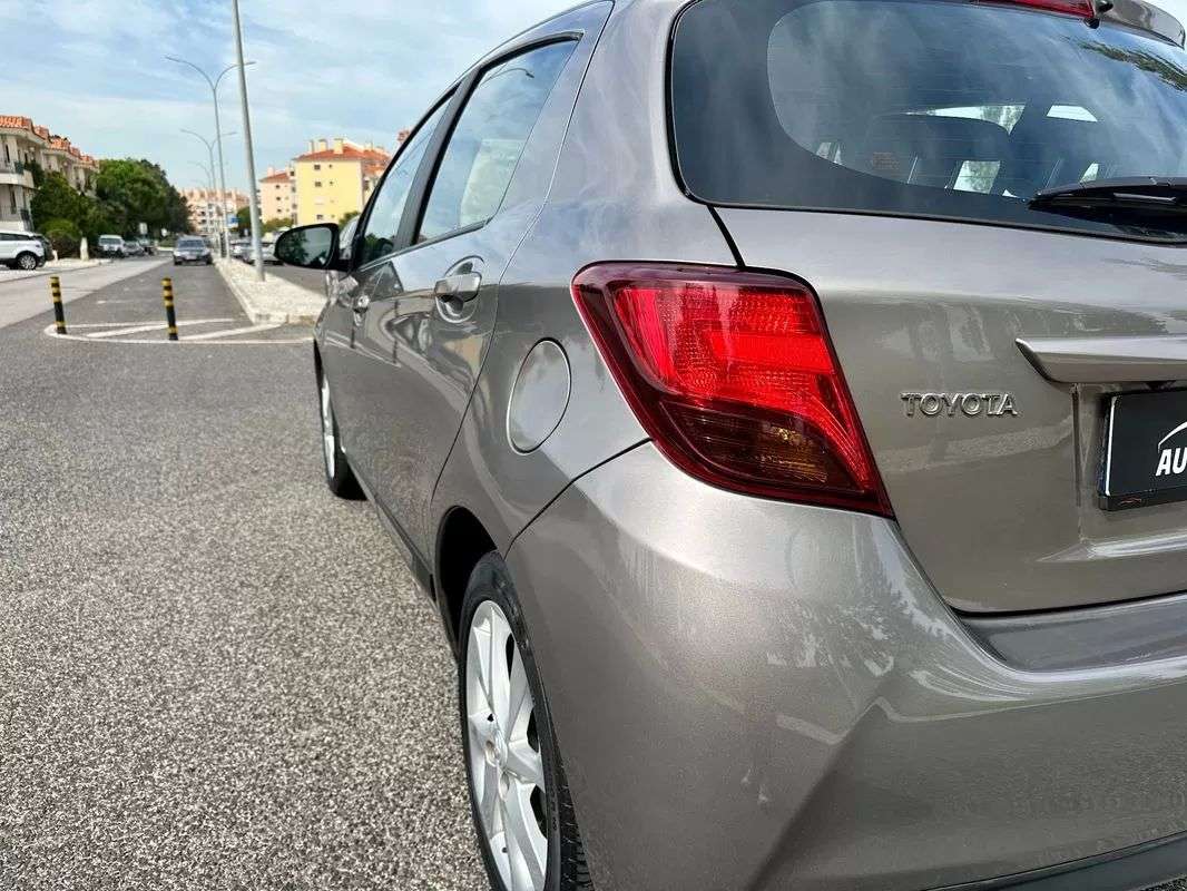 toyota-yaris-2014-gasolina-998cc