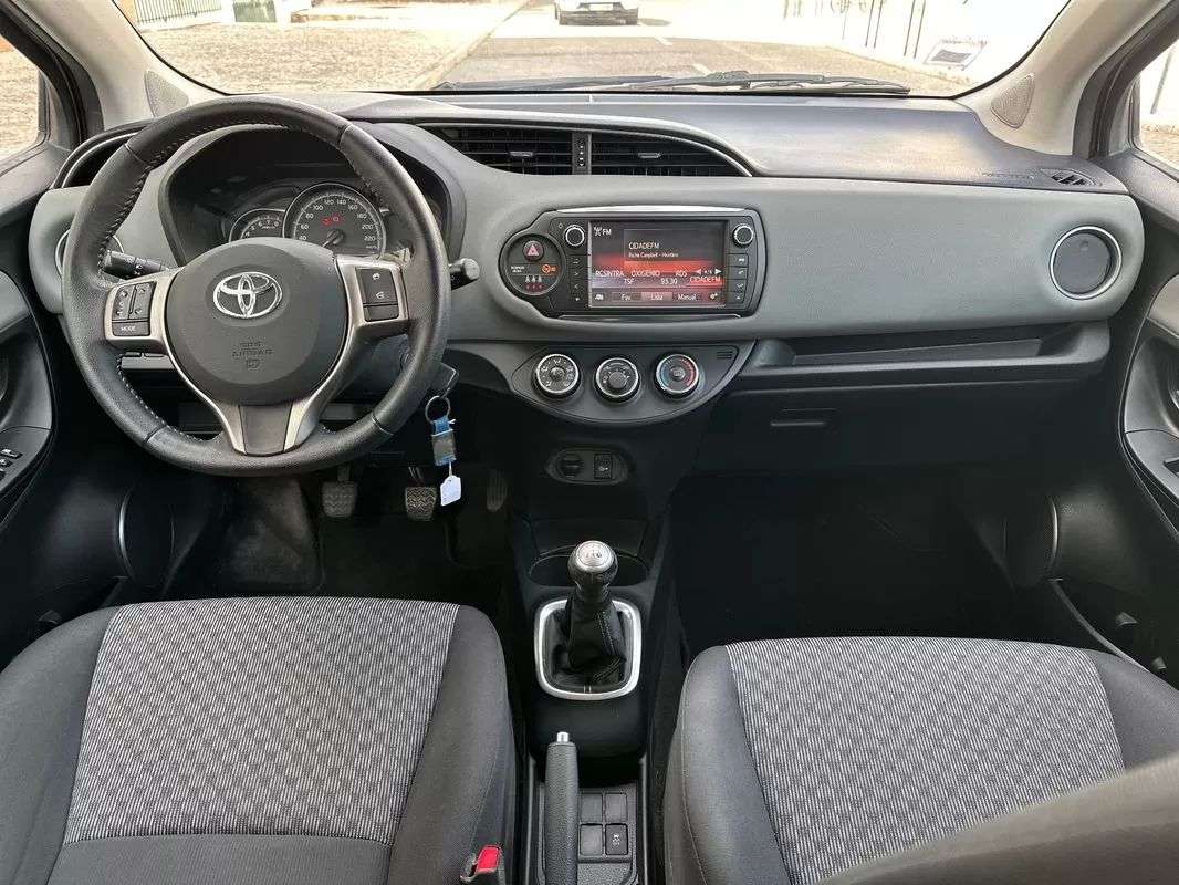 toyota-yaris-2014-gasolina-998cc