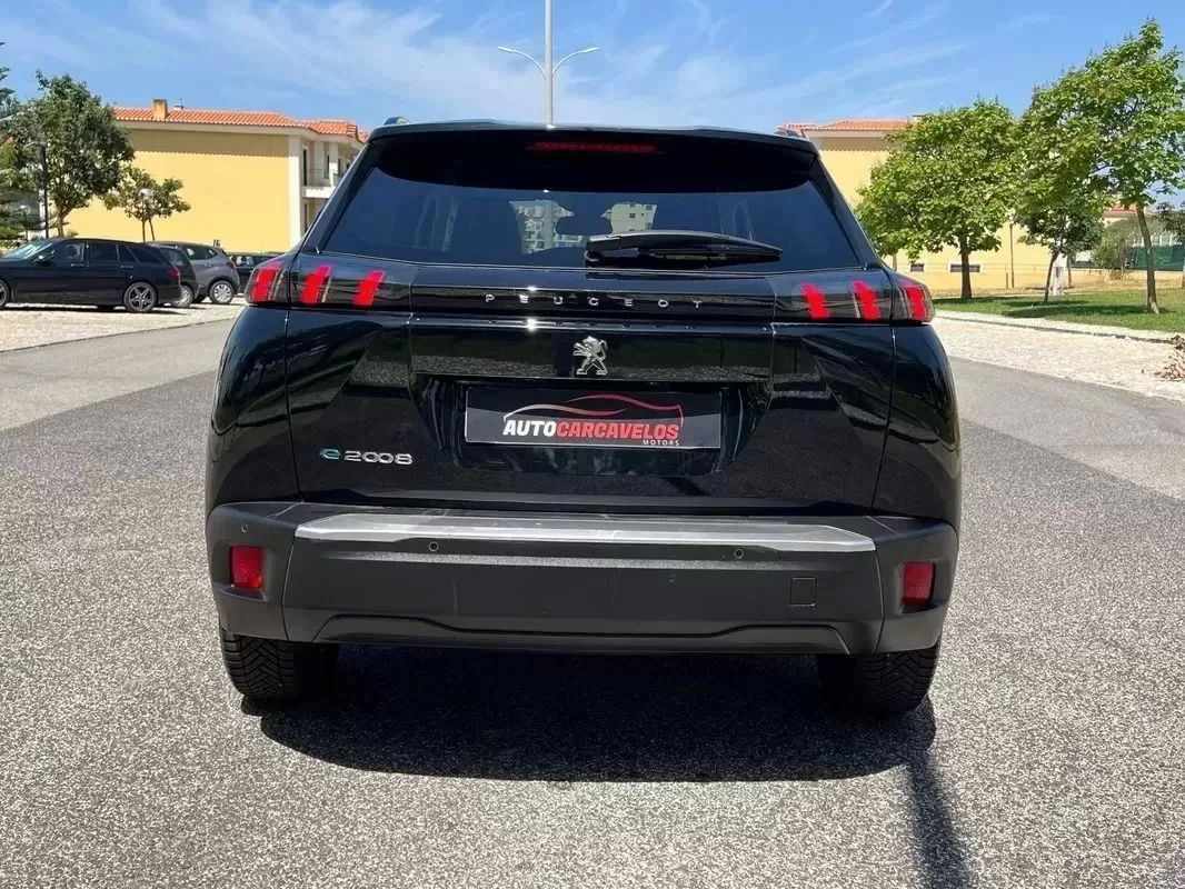 peugeot-e-2008-2022-eletrico-200cc