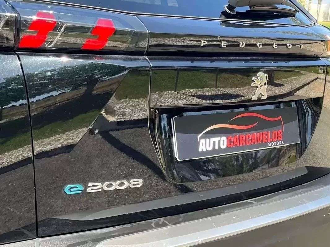 peugeot-e-2008-2022-eletrico-200cc