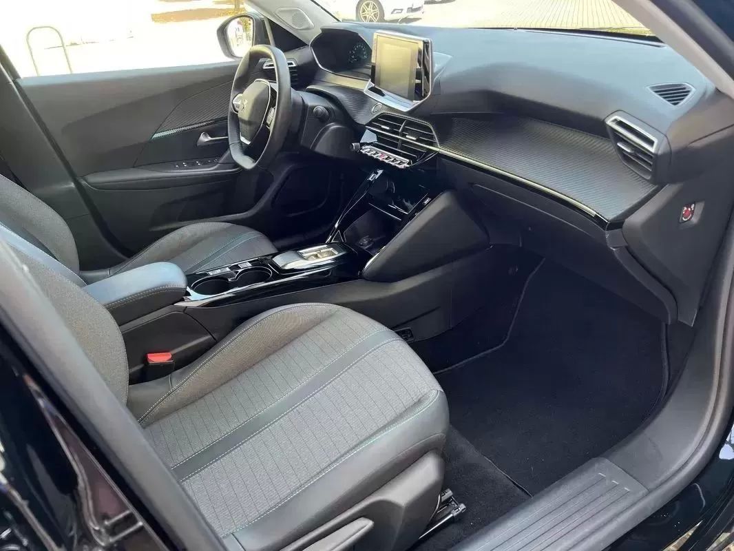 peugeot-e-2008-2022-eletrico-200cc