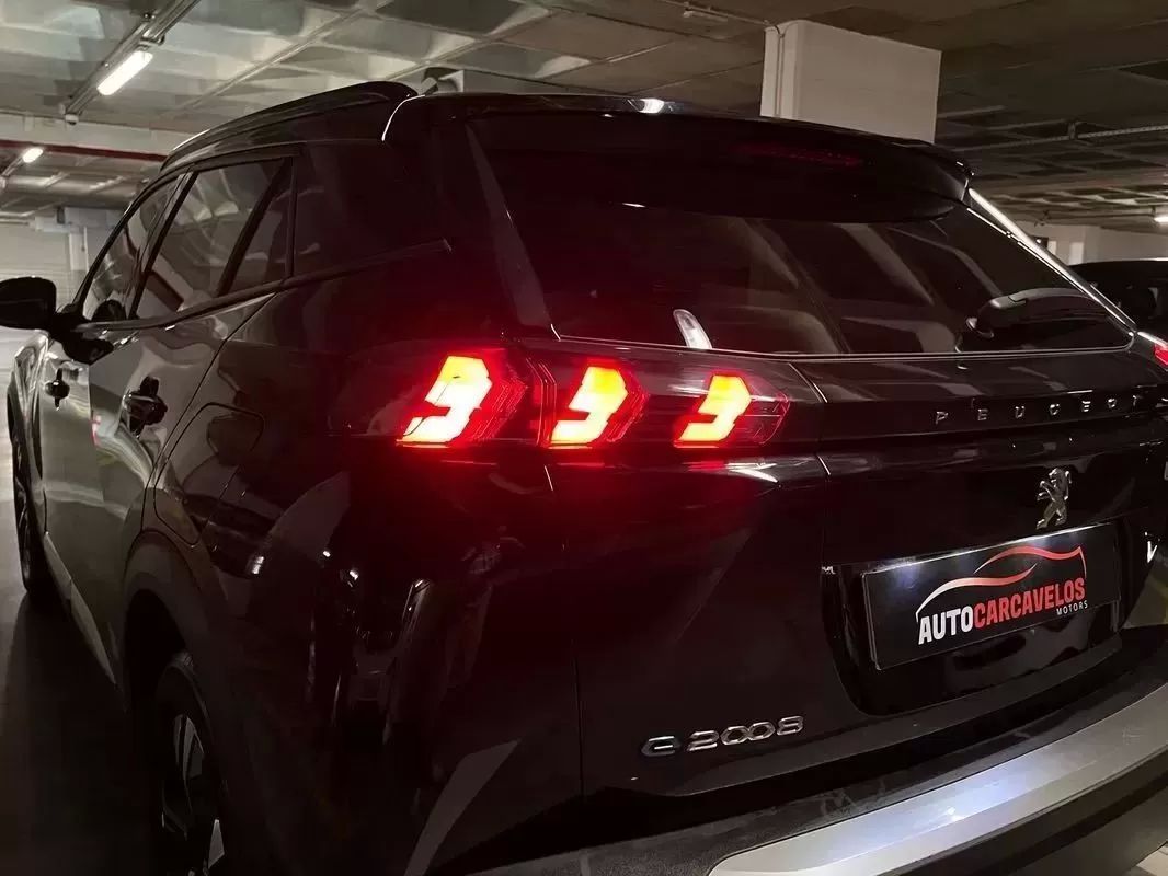 peugeot-e-2008-2022-eletrico-200cc