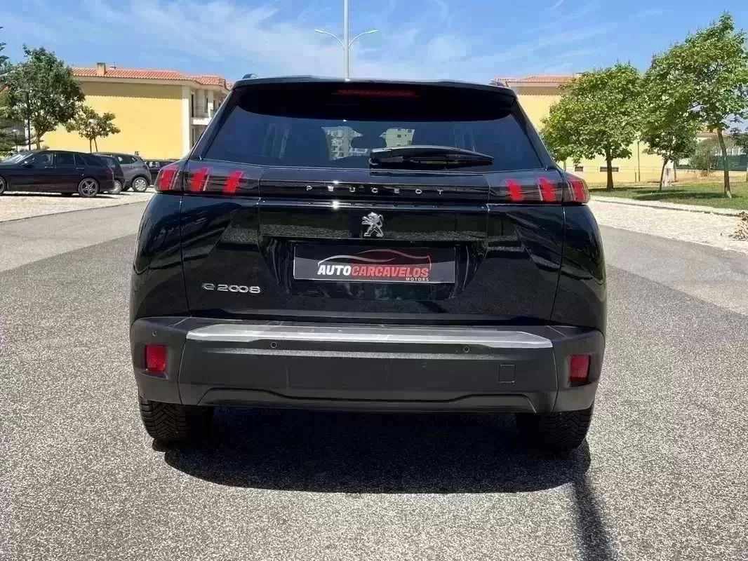 peugeot-e-2008-2022-eletrico-200cc