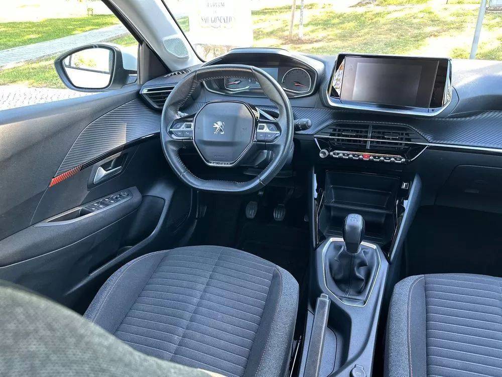 peugeot-208-2021-gasolina-1199cc