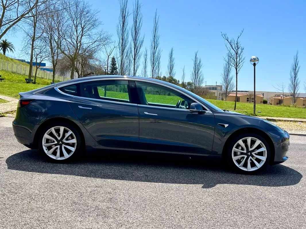 tesla-model-3-2019-eletrico-200cc