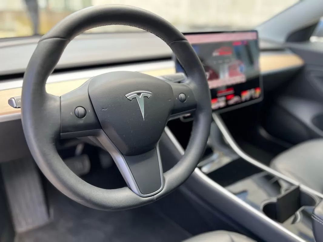 tesla-model-3-2019-eletrico-200cc