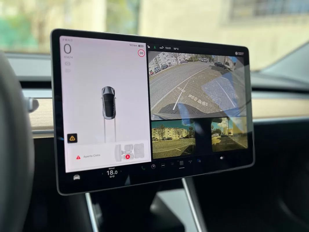 tesla-model-3-2019-eletrico-200cc