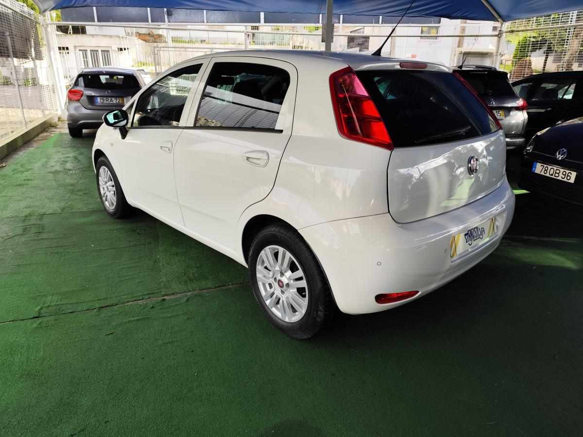 fiat-punto-1-2-2018-gasolina-1242cc