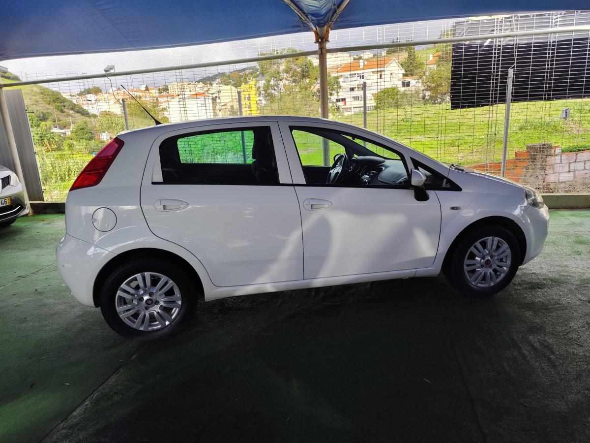 fiat-punto-1-2-2018-gasolina-1242cc
