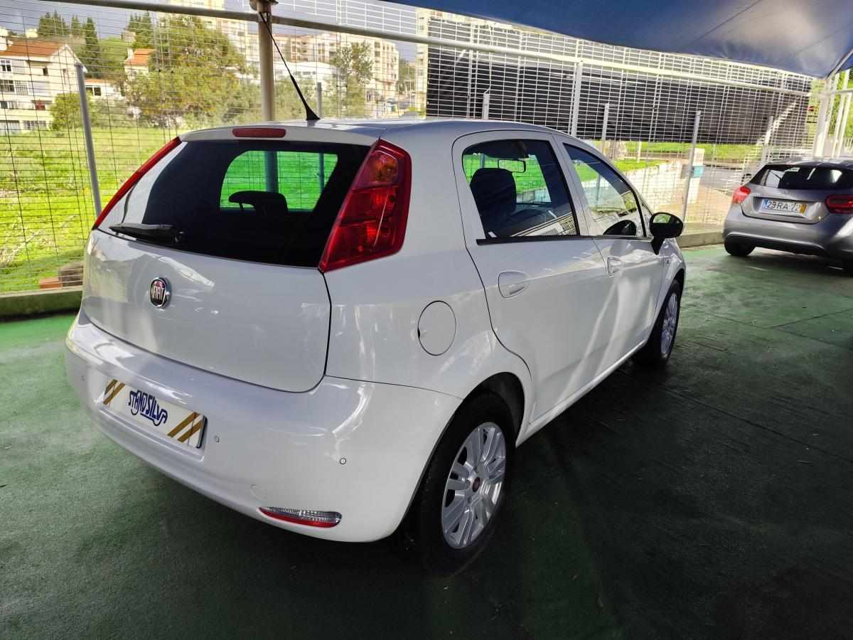 fiat-punto-1-2-2018-gasolina-1242cc