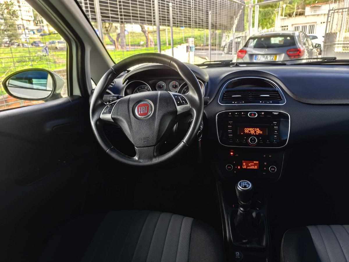 fiat-punto-1-2-2018-gasolina-1242cc