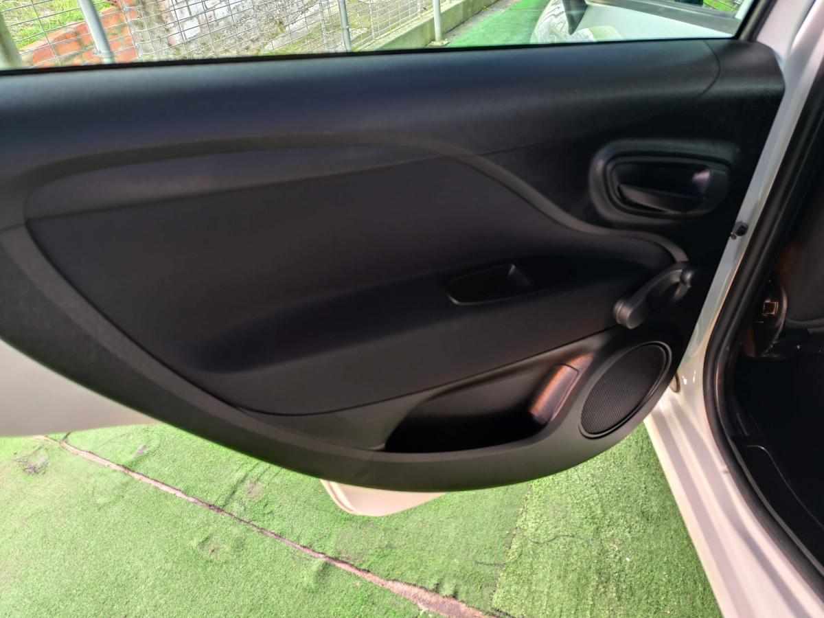 fiat-punto-1-2-2018-gasolina-1242cc