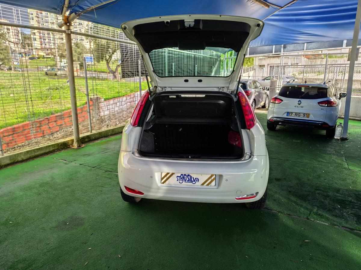 fiat-punto-1-2-2018-gasolina-1242cc