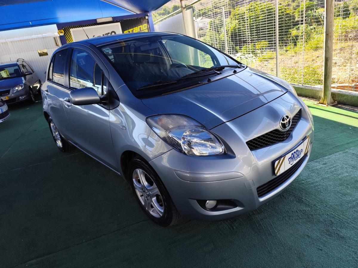 toyota-yaris-1-0-vvt-i-2011-gasolina-998cc