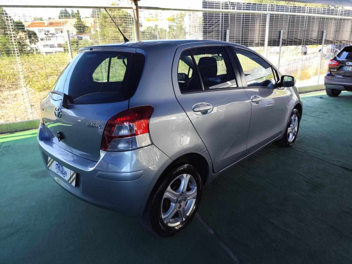 toyota-yaris-1-0-vvt-i-2011-gasolina-998cc
