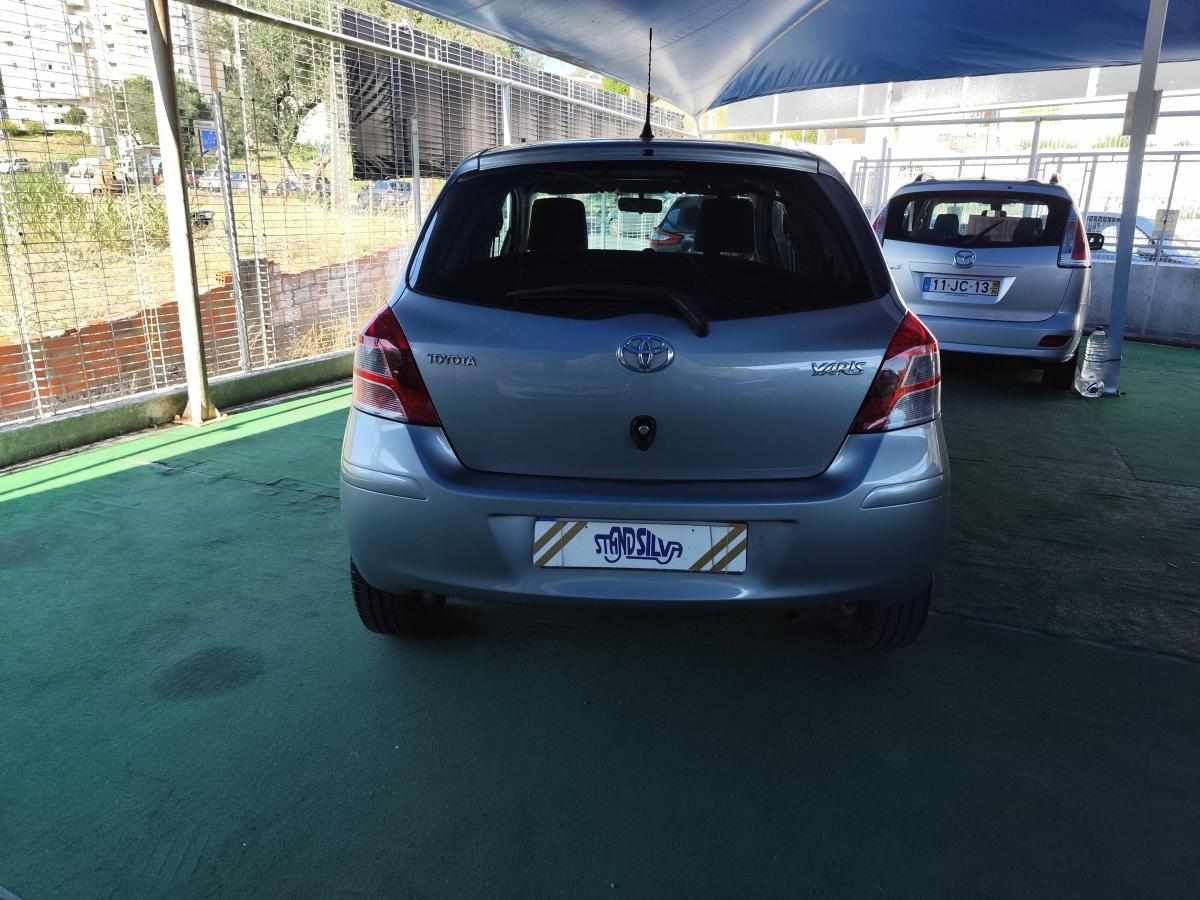 toyota-yaris-1-0-vvt-i-2011-gasolina-998cc