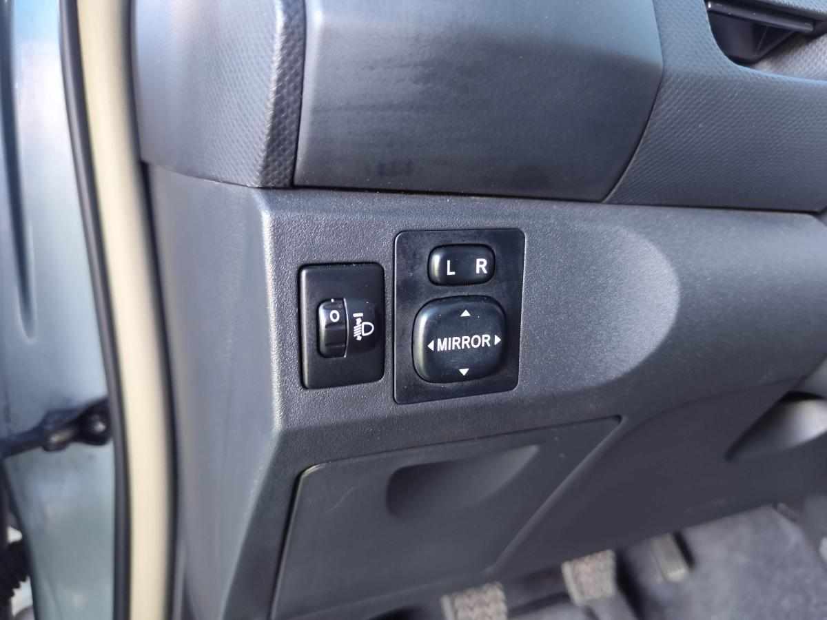 toyota-yaris-1-0-vvt-i-2011-gasolina-998cc
