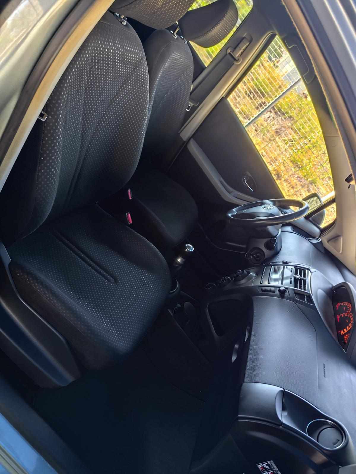 toyota-yaris-1-0-vvt-i-2011-gasolina-998cc