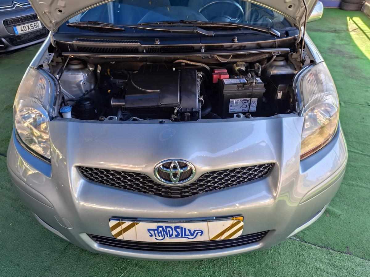 toyota-yaris-1-0-vvt-i-2011-gasolina-998cc