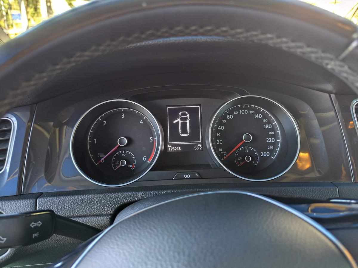 volkswagen-golf-1-6-tdi-bluemotion-2019-diesel-1598cc
