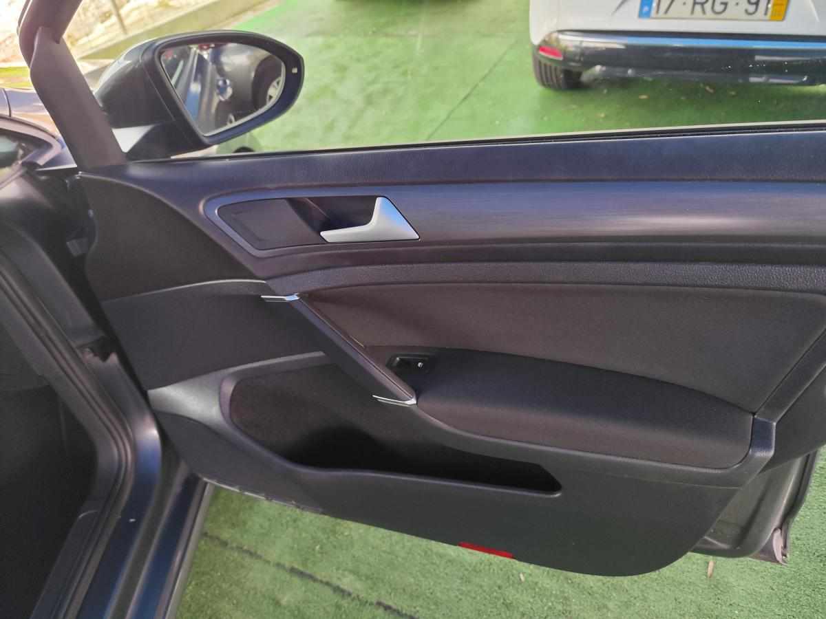 volkswagen-golf-1-6-tdi-bluemotion-2018-diesel-1598cc