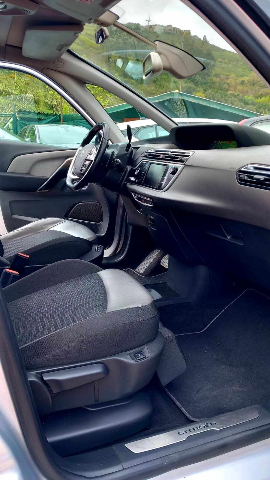 citroen-c4-picasso-1-6-hdi-2016-diesel-1560cc