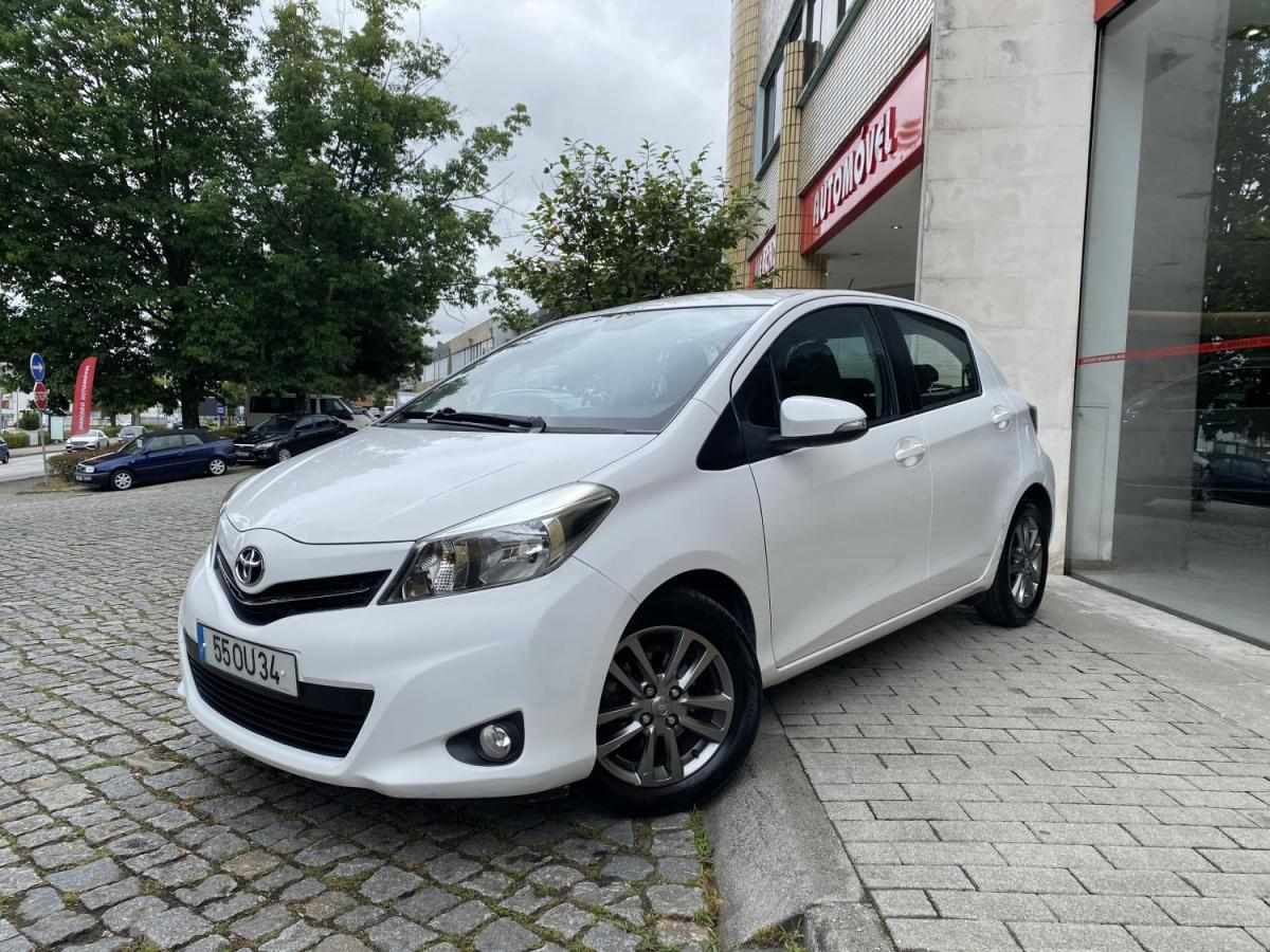toyota-yaris-2014-gasolina-998cc