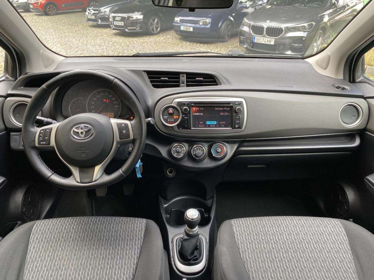 toyota-yaris-2014-gasolina-998cc