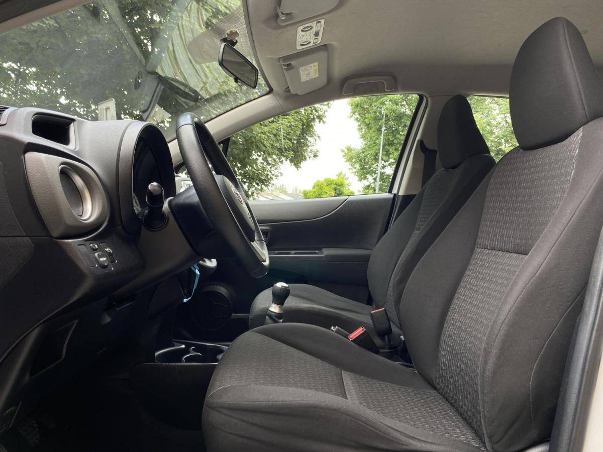 toyota-yaris-2014-gasolina-998cc