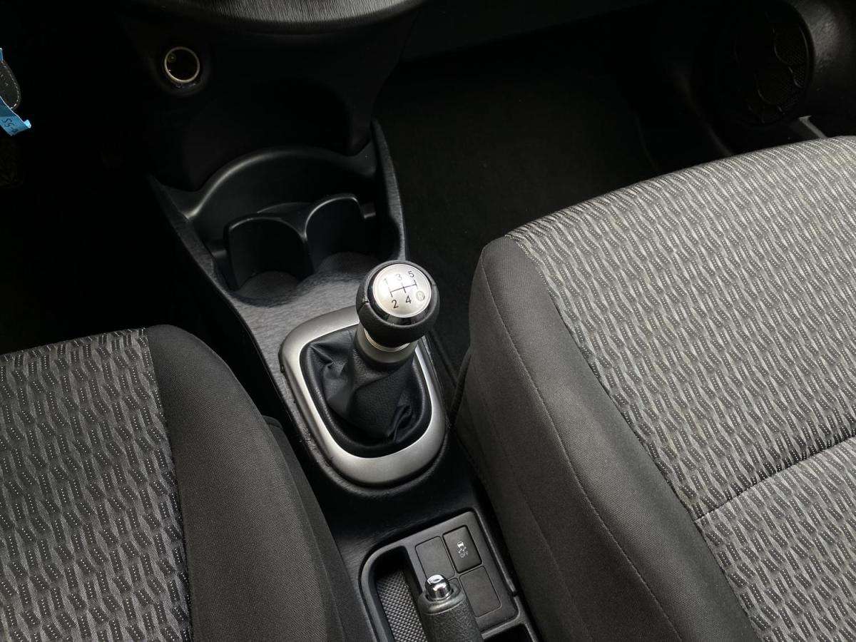 toyota-yaris-2014-gasolina-998cc