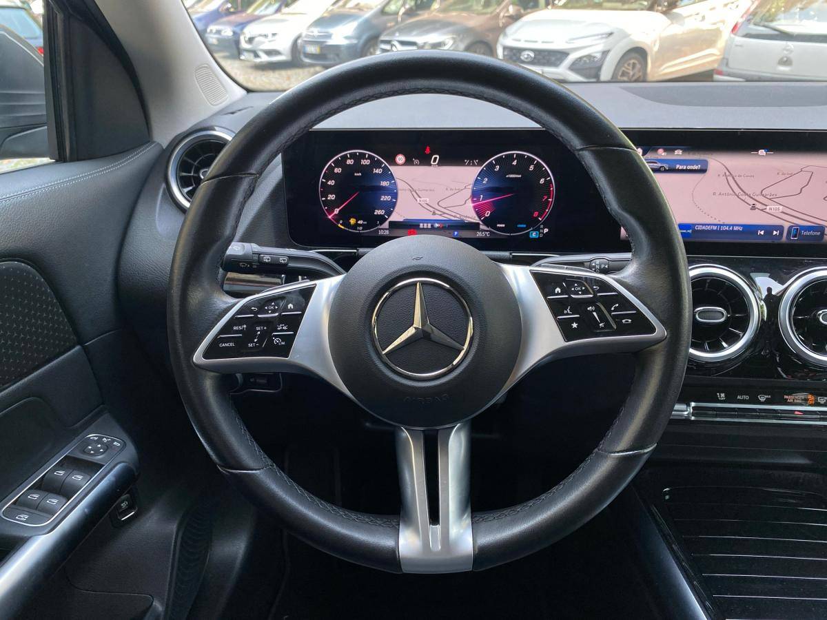 mercedes-benz-gla-2024-gasolina-1332cc