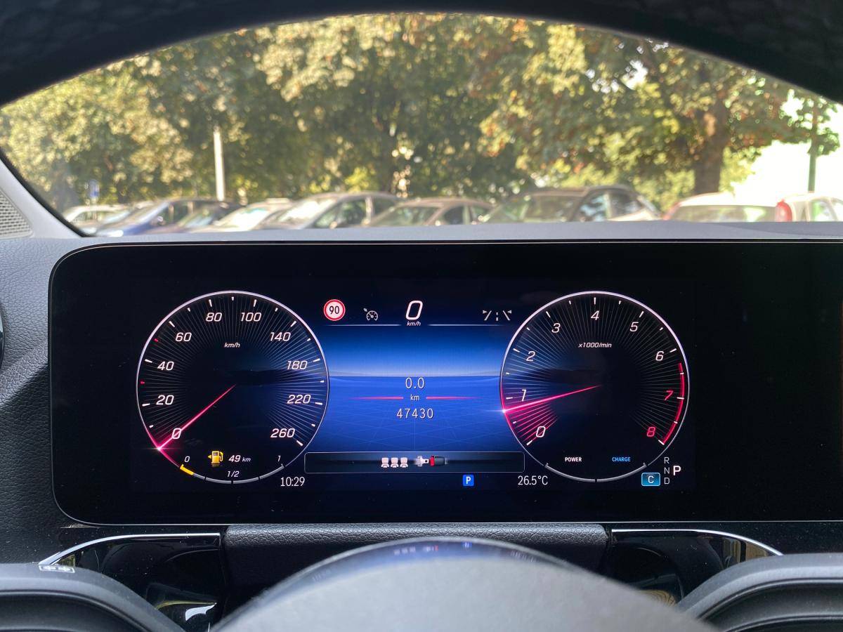 mercedes-benz-gla-2024-gasolina-1332cc