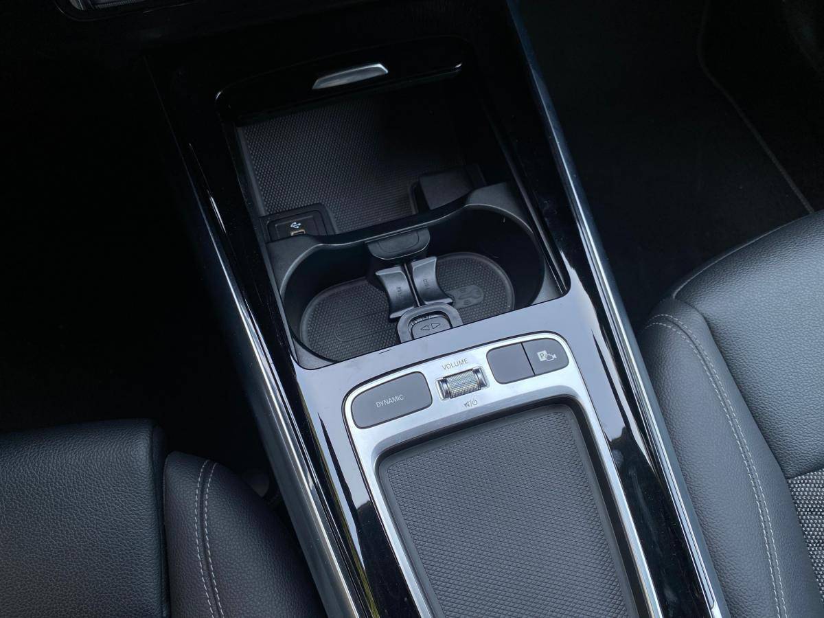mercedes-benz-gla-2024-gasolina-1332cc