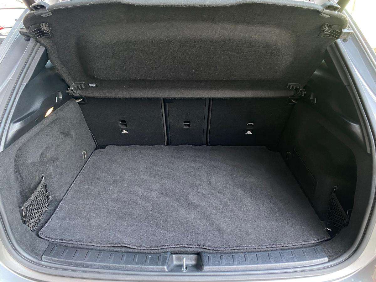 mercedes-benz-gla-2024-gasolina-1332cc