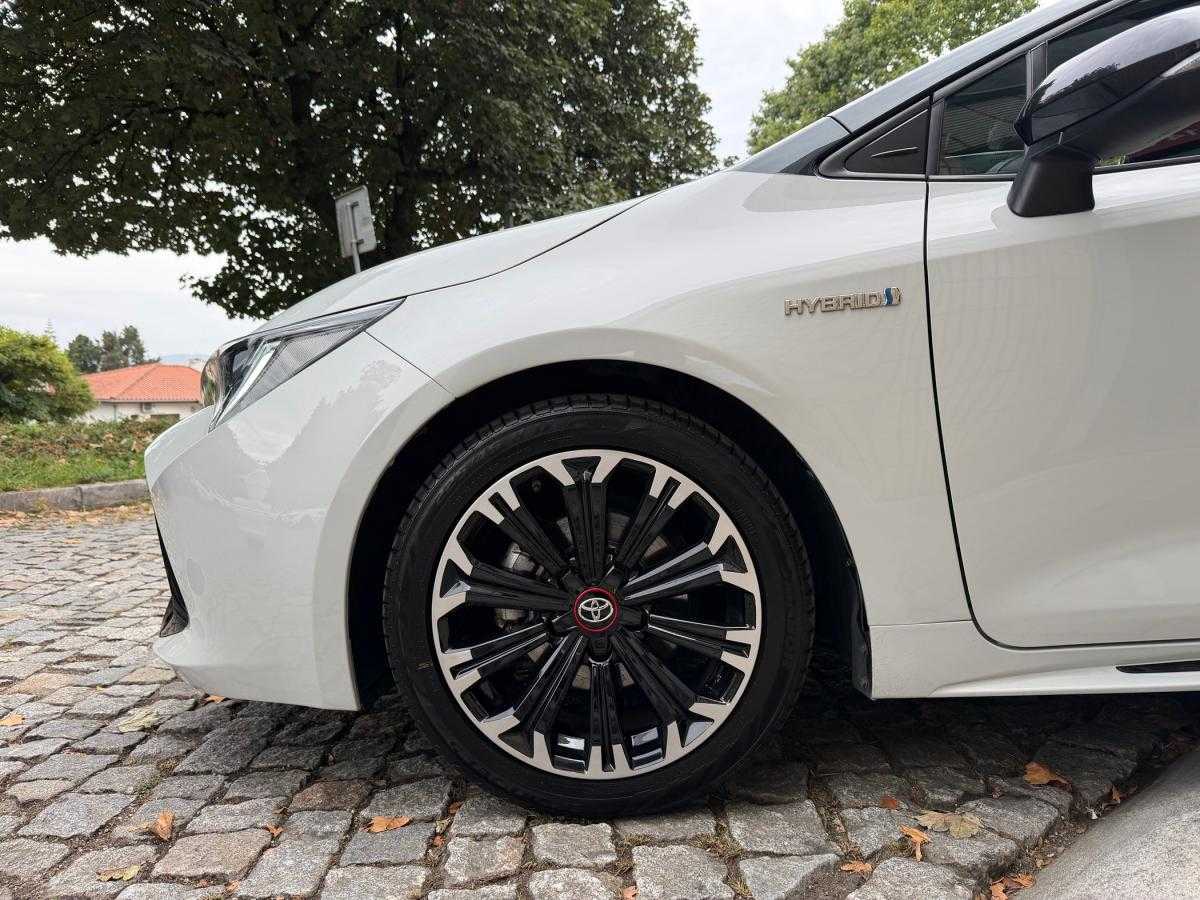 toyota-corolla-2020-hibrido-a-gasolina-1798cc
