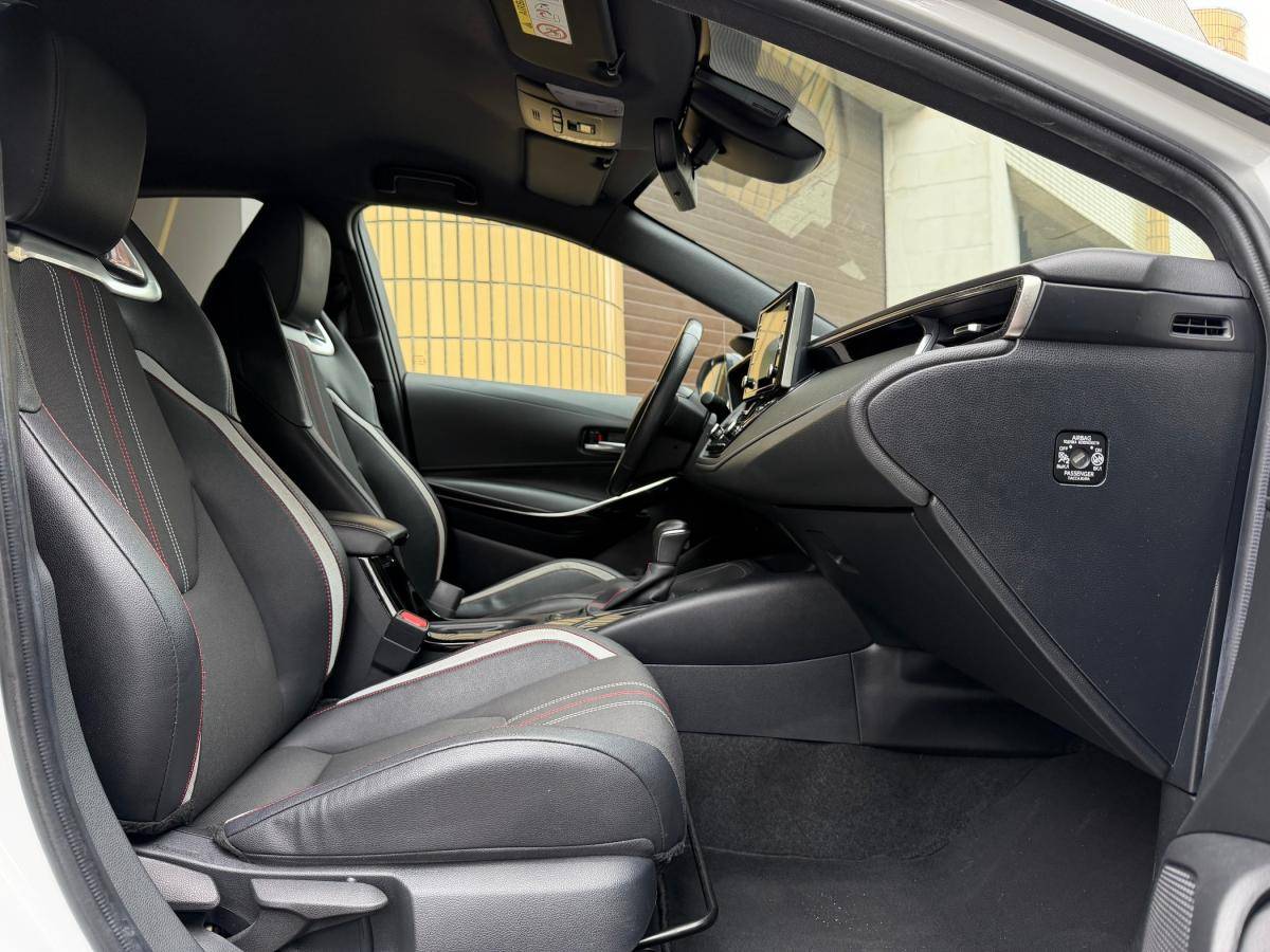 toyota-corolla-2020-hibrido-a-gasolina-1798cc