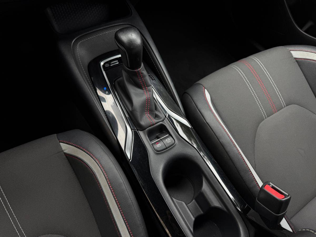 toyota-corolla-2020-hibrido-a-gasolina-1798cc