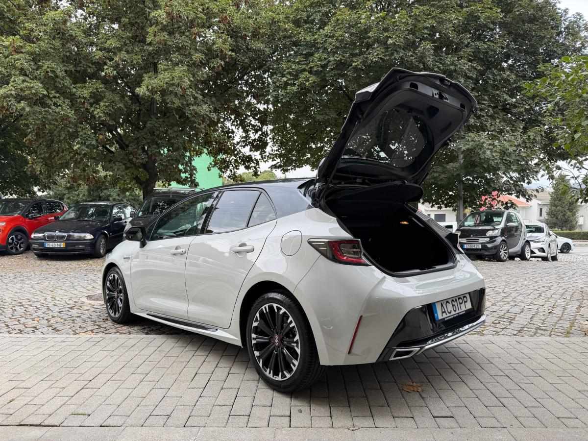 toyota-corolla-2020-hibrido-a-gasolina-1798cc