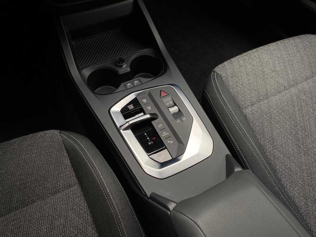 bmw-serie-1-2025-gasolina-1499cc