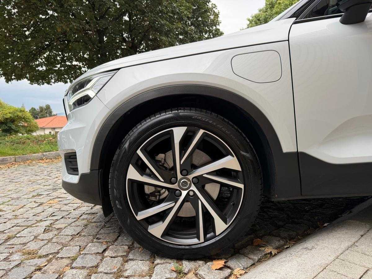 volvo-xc40-2020-hibrido-a-gasolina-1477cc