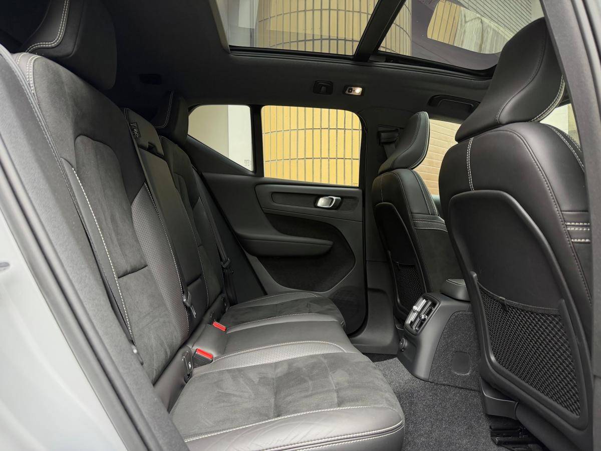 volvo-xc40-2020-hibrido-a-gasolina-1477cc