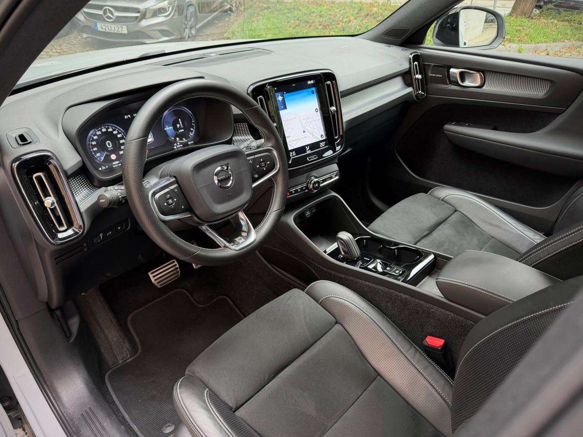 volvo-xc40-2020-hibrido-a-gasolina-1477cc